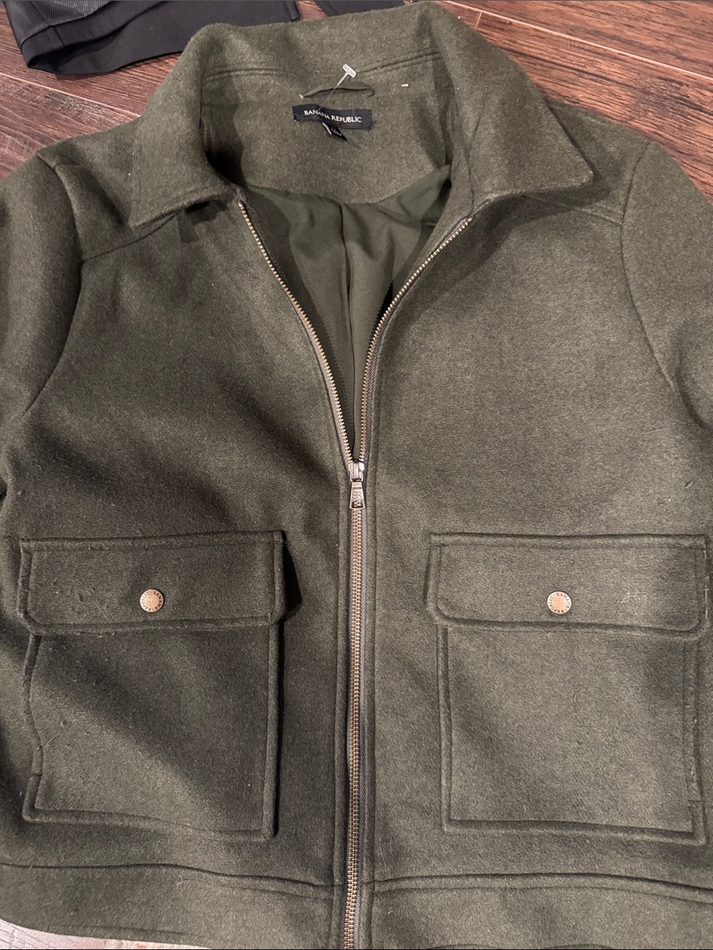 Banana Republic Men's Olive Field Jacket with Front Pockets